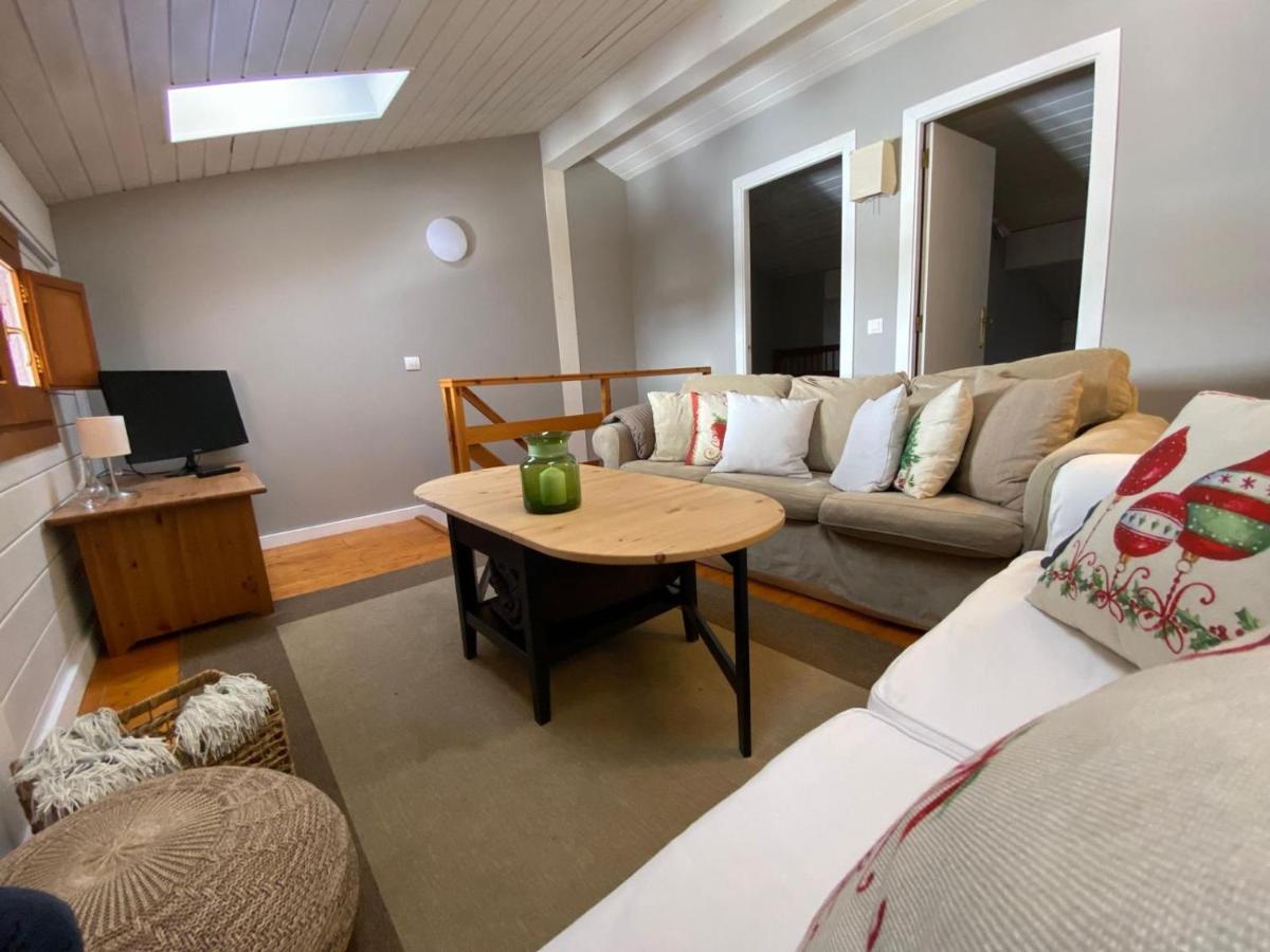 Acogedora Buardilla Duplex 6 Pax Lägenhet Incles Exteriör bild