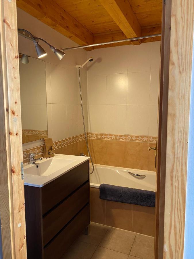 Acogedora Buardilla Duplex 6 Pax Lägenhet Incles Exteriör bild