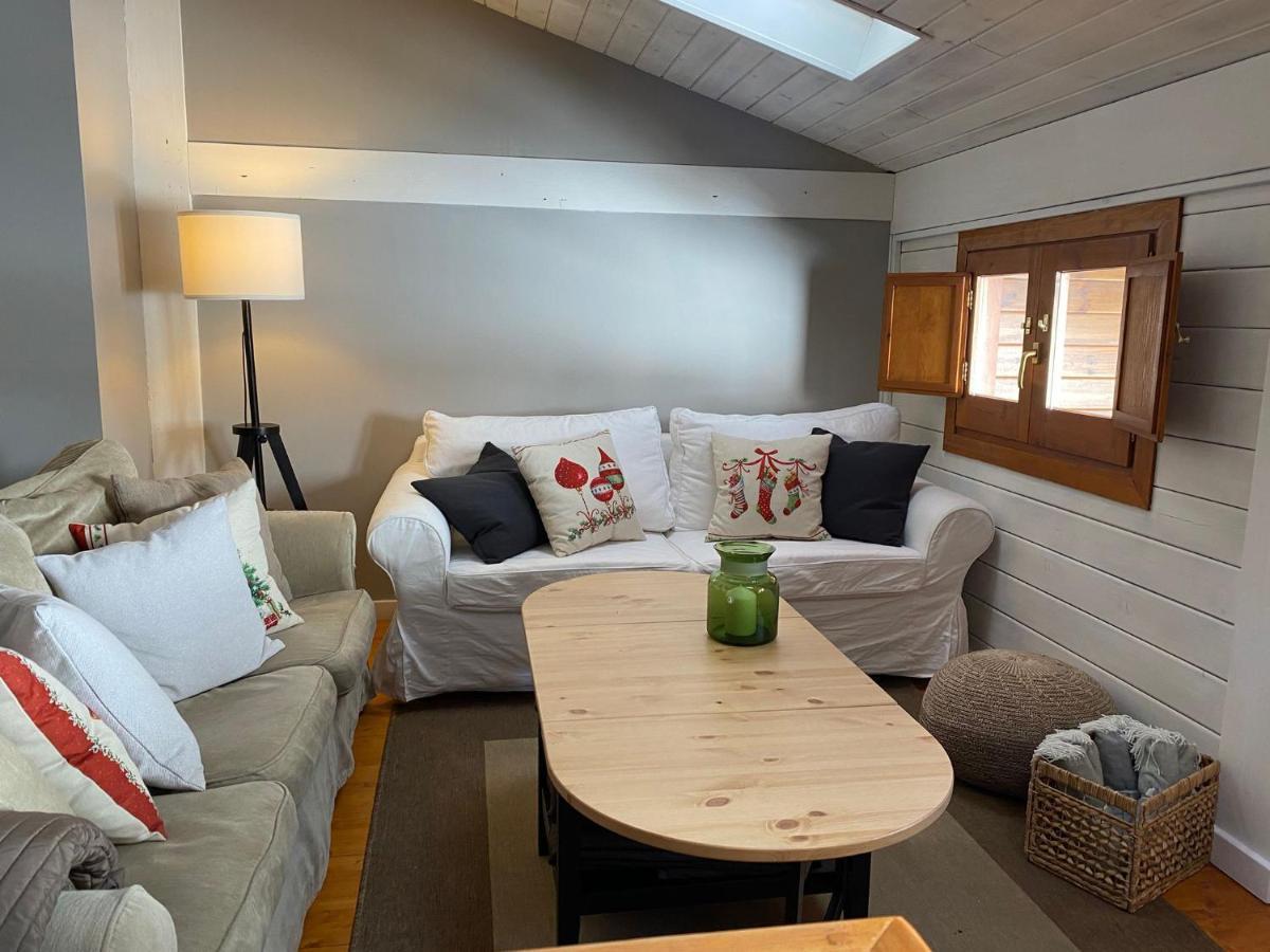 Acogedora Buardilla Duplex 6 Pax Lägenhet Incles Exteriör bild
